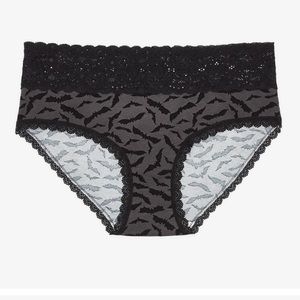 🧡 3/20 Sale: MAURICES Size 12-14 Bats Lace Trim Hipster Panty NWT